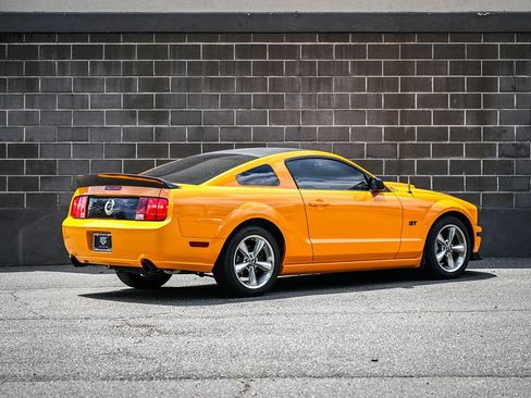 Used 2007 Ford Mustang GT Premium RWD image 3
