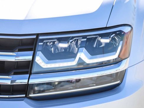 Used 2018 Volkswagen Atlas SE image 8