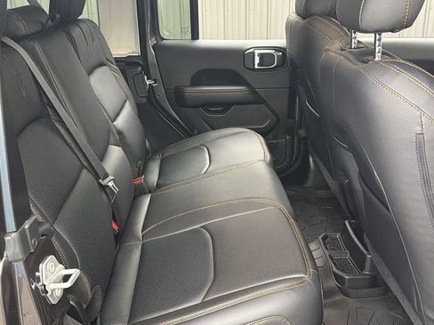 Used 2025 Jeep Wrangler Unlimited Sahara w/ Safety Group image 36