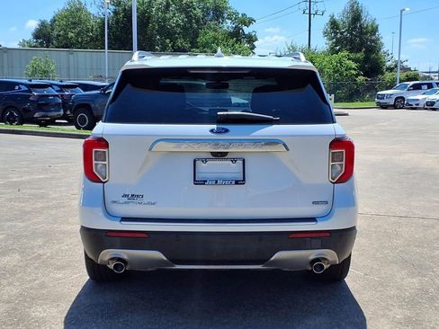 Used 2023 Ford Explorer Platinum RWD image 8