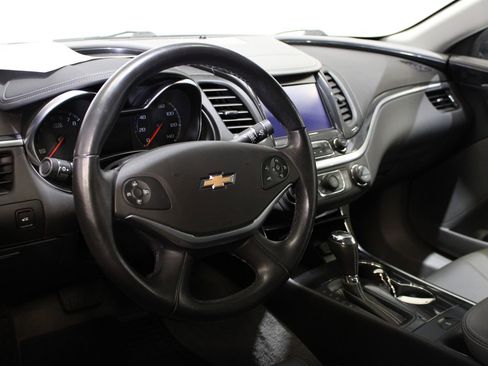 Used 2019 Chevrolet Impala LT image 19