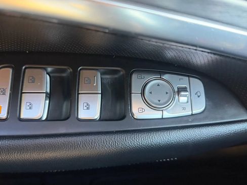 Used 2020 Genesis G70 2.0T w/ Elite Package image 25