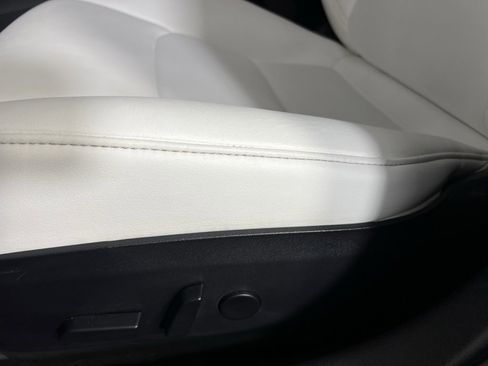 Used 2018 Tesla Model 3 Long Range image 22