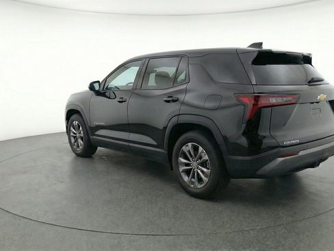 Used 2025 Chevrolet Equinox LT FWD image 6
