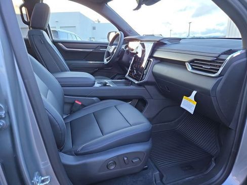 New 2026 GMC Acadia Elevation w/ Elevation Premium Package image 36