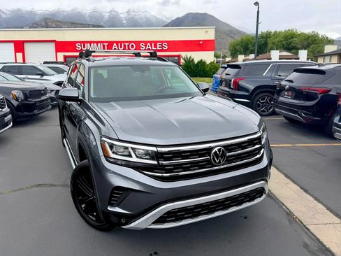 Used 2022 Volkswagen Atlas SE AWD/4WD image 2