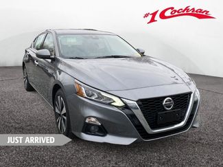 Used 2020 Nissan Altima 2.5 SV video 1