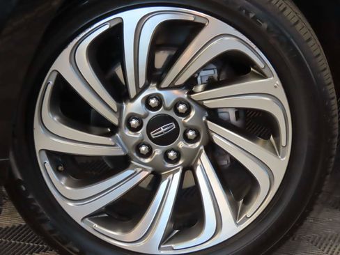 Used 2024 Lincoln Navigator Reserve image 7