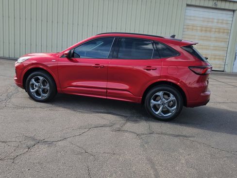 Certified 2023 Ford Escape ST-Line Select w/ Tech Pack #2 image 8