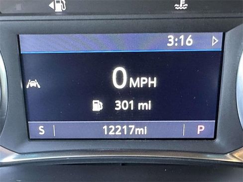 Certified 2023 Chevrolet Traverse LT w/ Midnight/Sport Edition image 37