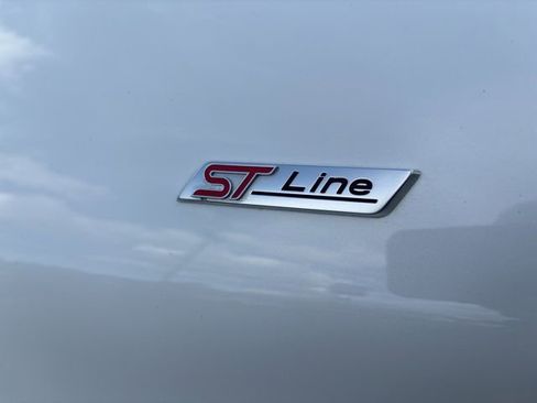 Used 2023 Ford Explorer ST-Line w/ Class IV Trailer Tow Package image 11