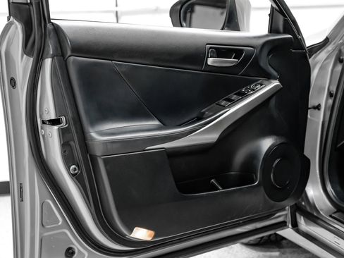 Used 2019 Lexus IS 300 RWD image 43