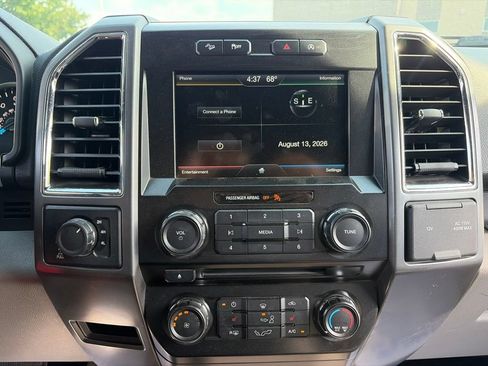 Used 2015 Ford F150 XLT w/ Equipment Group 302A Luxury AWD/4WD image 12
