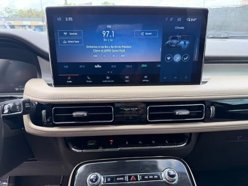 Used 2023 Lincoln Nautilus AWD image 19