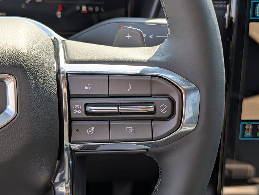 New 2027 GMC Terrain Elevation w/ Technology Package II FWD image 18