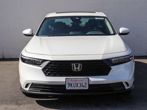 Used 2024 Honda Accord EX image 2