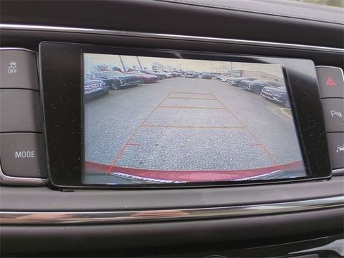 Used 2019 Buick Enclave Premium w/ Experience Buick Package image 21