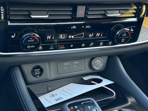 New 2026 Nissan Rogue Platinum w/ Platinum Premium Package image 14