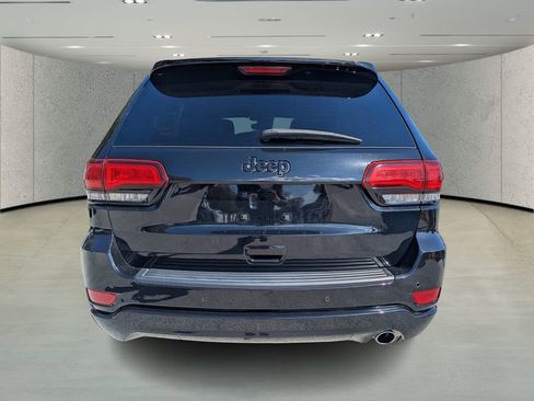 Used 2021 Jeep Grand Cherokee Laredo X image 4