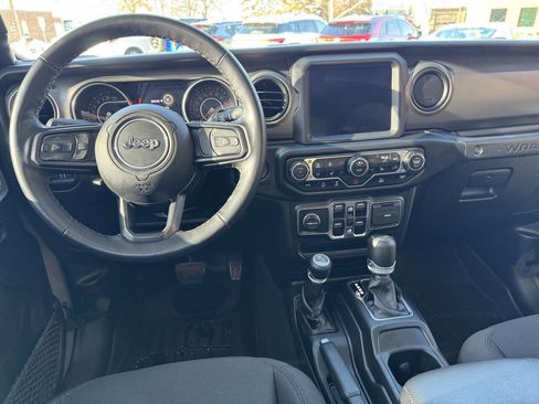 Used 2022 Jeep Wrangler Unlimited Willys image 10