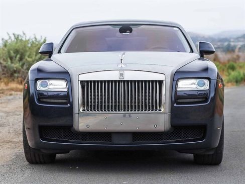 Used 2012 Rolls-Royce Ghost RWD image 2