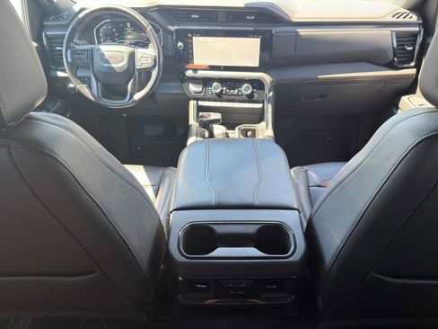 Used 2023 GMC Sierra 1500 AT4 AWD/4WD image 25