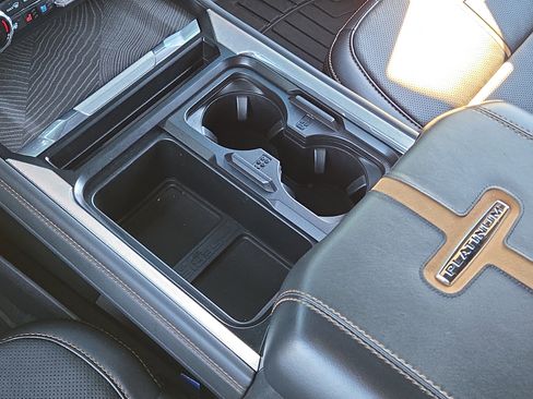 Certified 2023 Ford F450 Platinum w/ FX4 Off-Road Package image 35