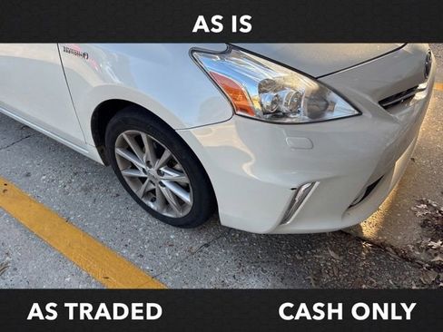 Used 2014 Toyota Prius V Five image 13