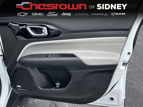 Used 2024 Jeep Compass Limited w/ Sun and Sound Group AWD/4WD image 25