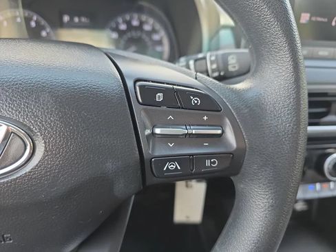 Used 2023 Hyundai Kona SE FWD image 18