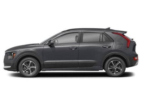 Used 2025 Kia Niro LX FWD image 3