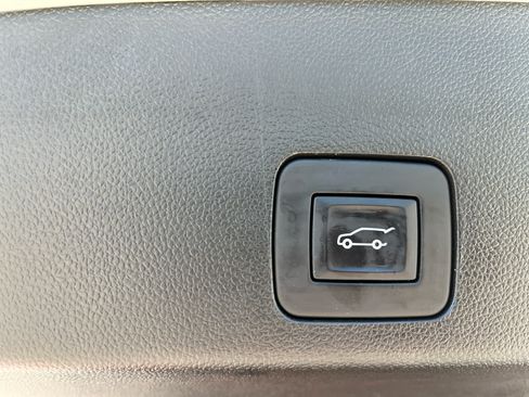 Used 2022 Buick Encore GX Essence w/ Experience Buick Package AWD/4WD image 27