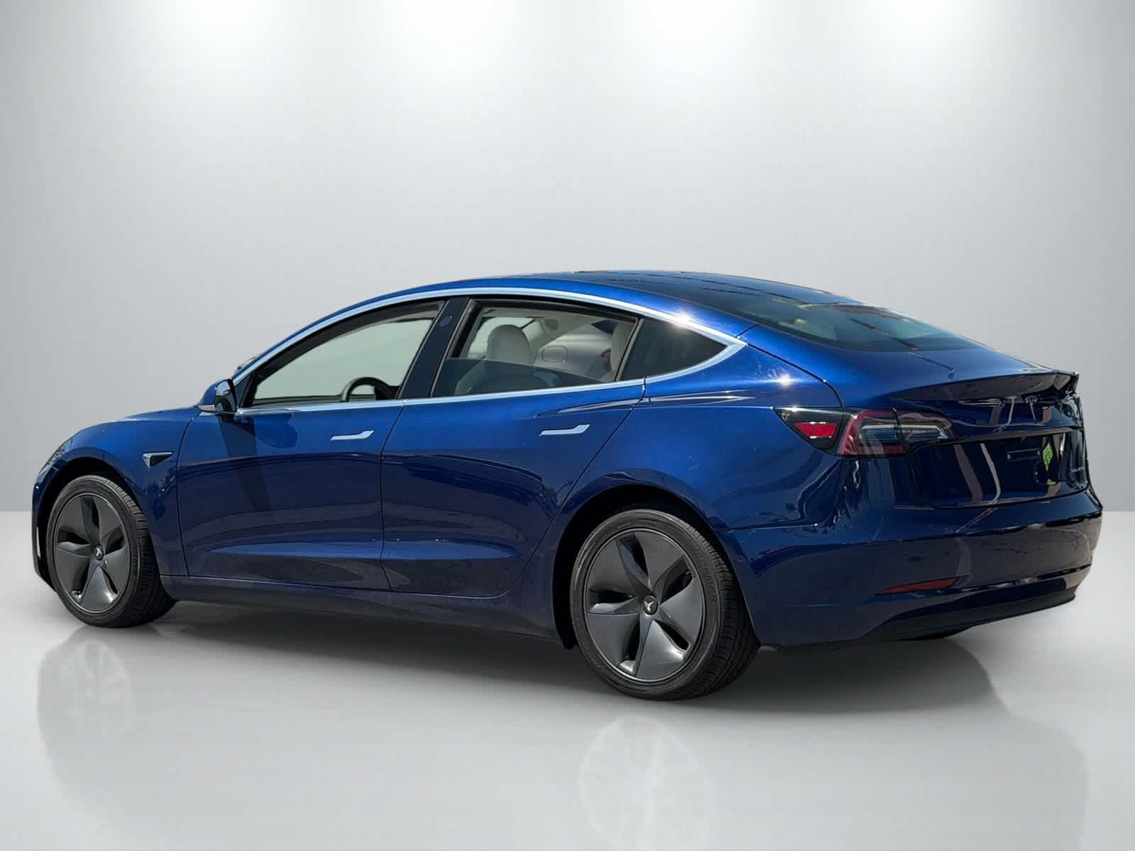 Used 2020 Tesla Model 3 Long Range AWD/4WD image 4