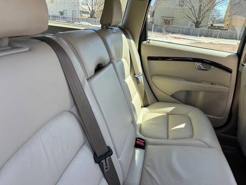 Used 2013 Volvo XC70 3.2 image 20