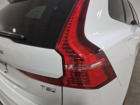 Used 2025 Volvo XC60 T8 Core w/ Climate Package image 19