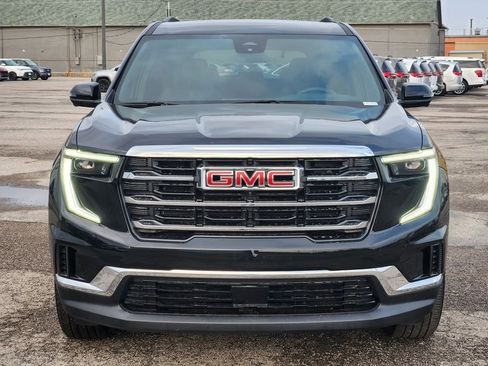 Used 2025 GMC Acadia Elevation FWD image 2
