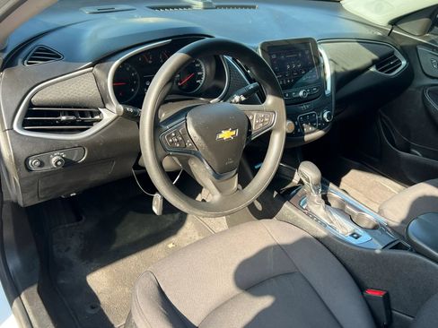 Used 2023 Chevrolet Malibu LT FWD image 14
