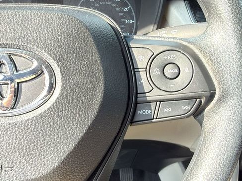 Certified 2024 Toyota Corolla Cross L FWD image 8