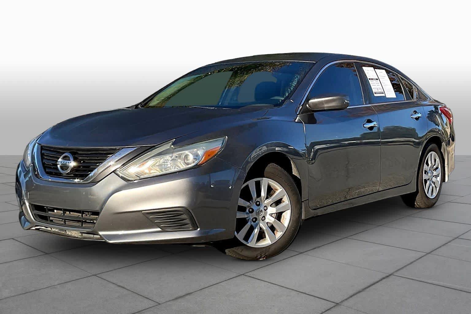 Used 2016 Nissan Altima 2.5 S w/ Power Driver Seat Package FWD image 1