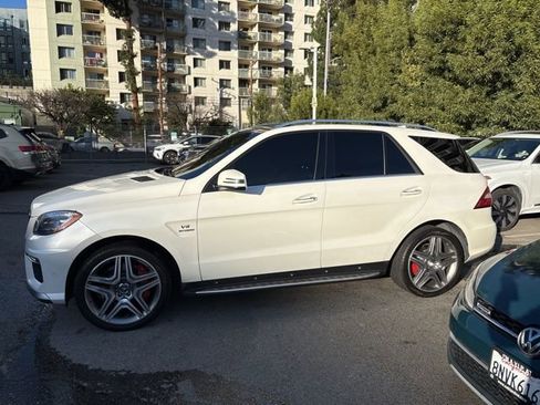 Used 2014 Mercedes-Benz ML 63 AMG 4MATIC image 3