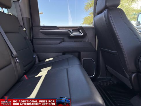 Used 2025 Chevrolet Silverado 3500 LTZ AWD/4WD image 25