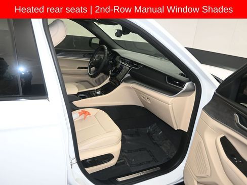 Used 2024 Jeep Grand Cherokee Limited w/ Luxury Tech Group II AWD/4WD image 10