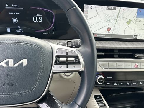 Used 2024 Kia Telluride EX w/ EX Captain's Chair Package image 31