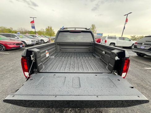Used 2025 Honda Ridgeline Sport image 28