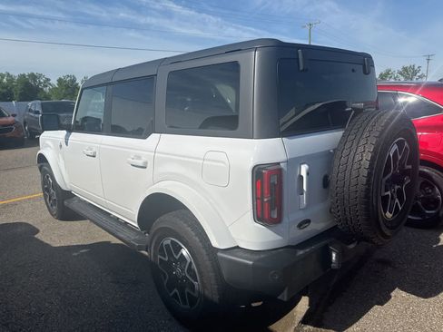 Used 2023 Ford Bronco Outer Banks AWD/4WD image 18