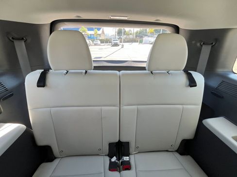 Used 2025 Hyundai Santa Fe SEL image 17