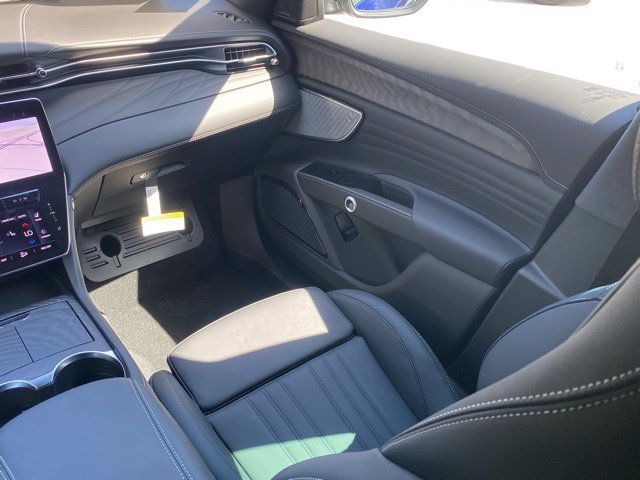 Used 2025 Maserati Grecale GT AWD/4WD image 43