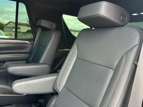 Used 2024 Chevrolet Tahoe LT w/ LT Signature Package RWD image 20