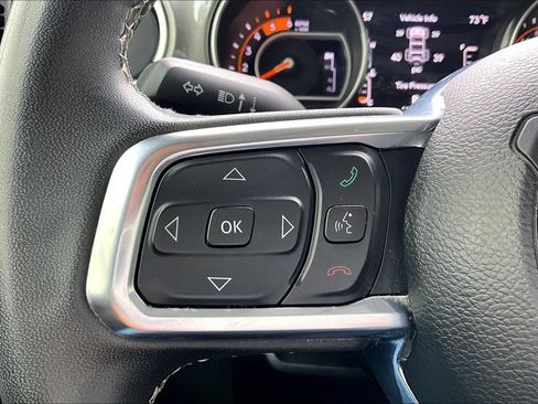 Used 2023 Jeep Wrangler Unlimited Sahara AWD/4WD image 12