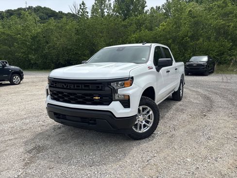 New 2026 Chevrolet Silverado 1500 W/T w/ WT Value Package AWD/4WD image 11